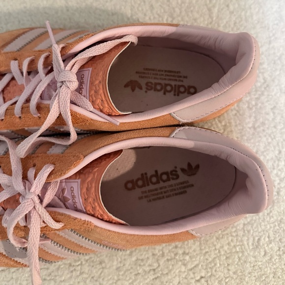 Pink Adidas Gazelle - Picture 5 of 10